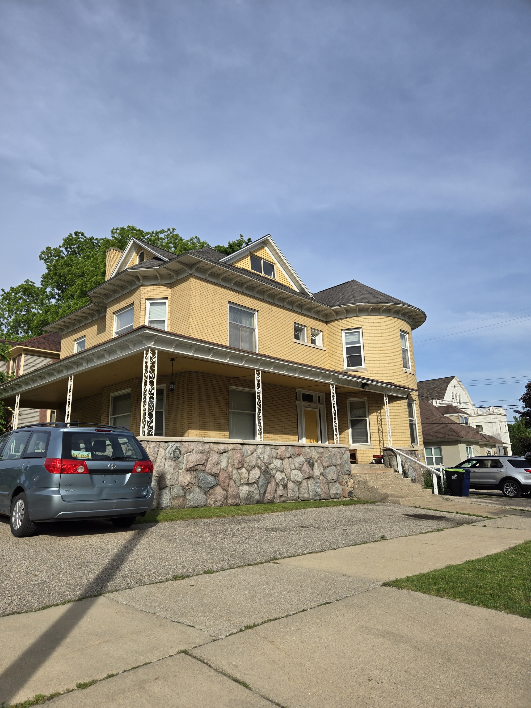 Property thumbnail image