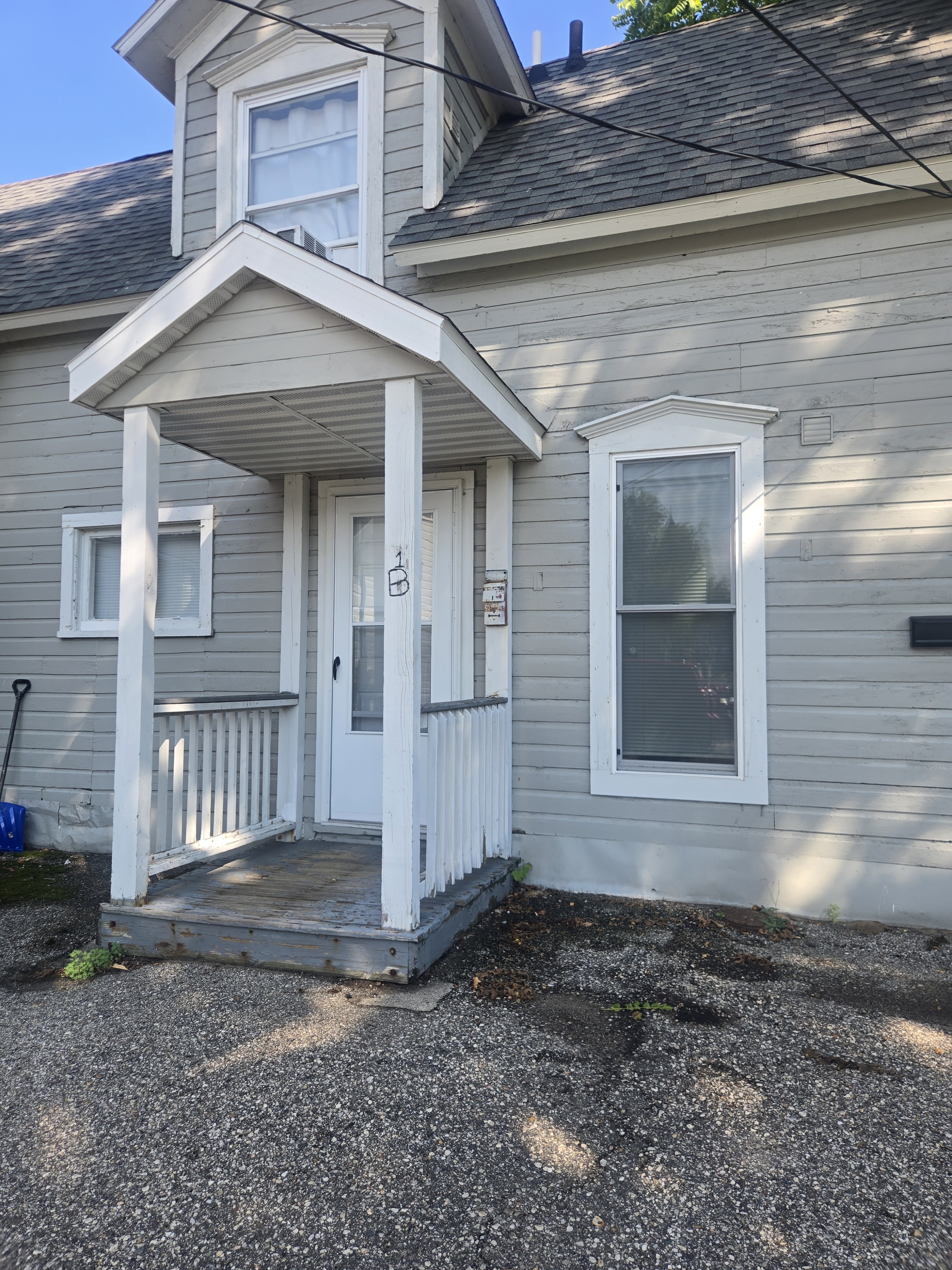 319 South Shelby Street - 1B